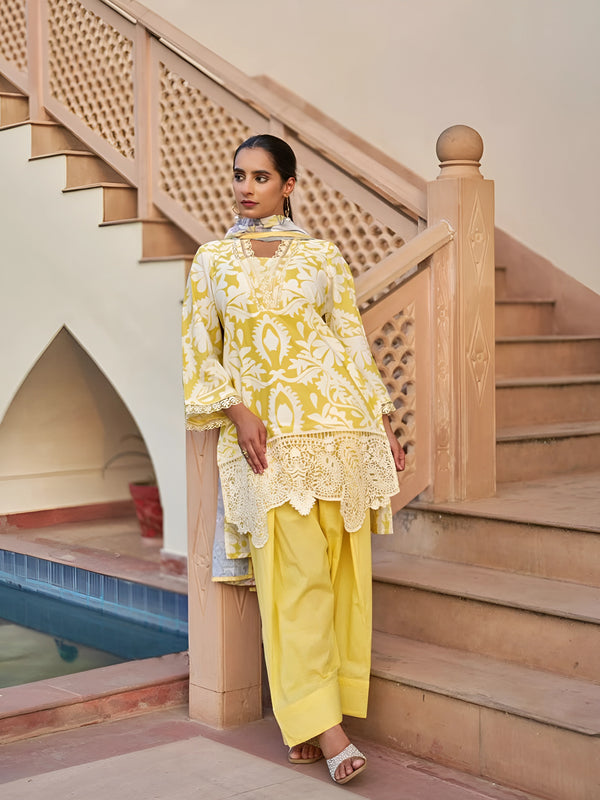 Women Yellow Cutwork Lace Hem Cotton Printed Co-ord Set