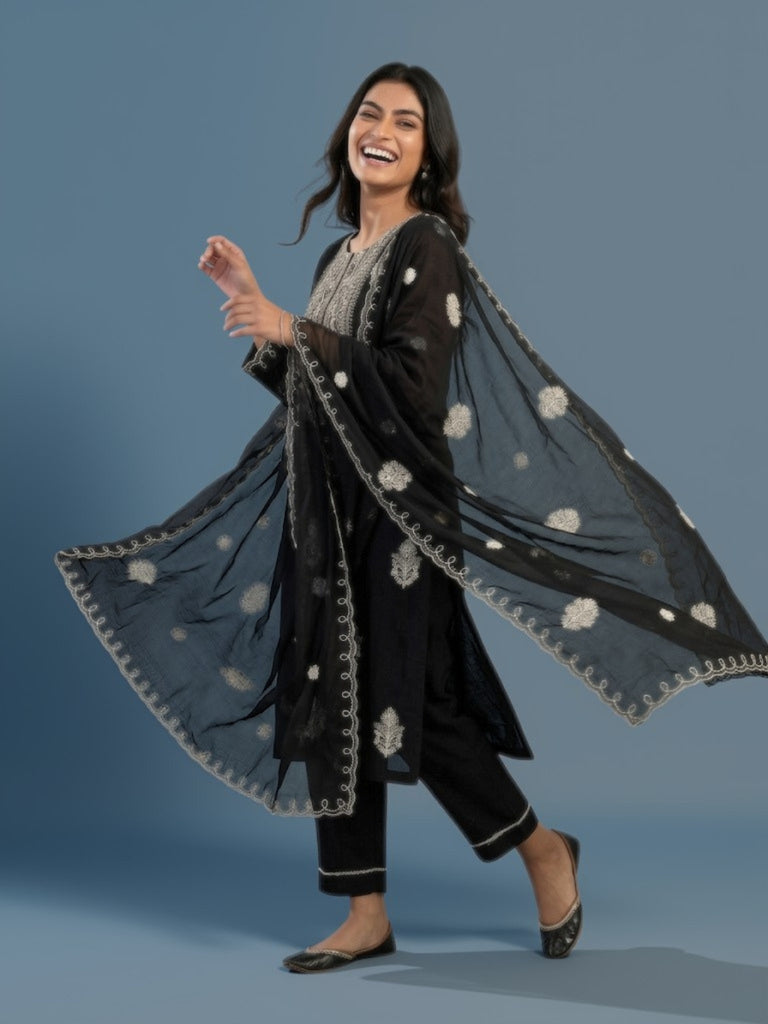 Black Pakistani 2-piece suit with embroidered kurta, straight trousers, flowing sheer overlay