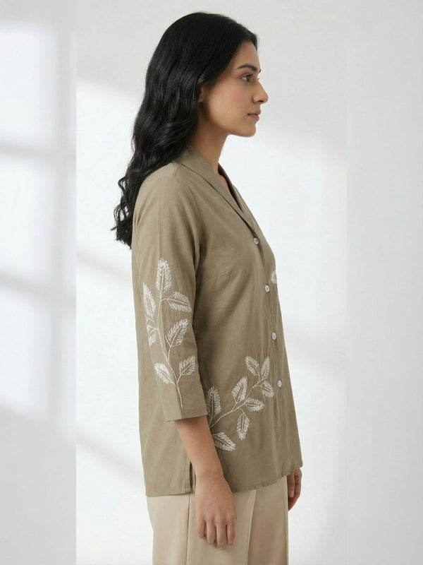 Coffee-brown cotton slub collared shirt with leaf embroidery and button-front, side view