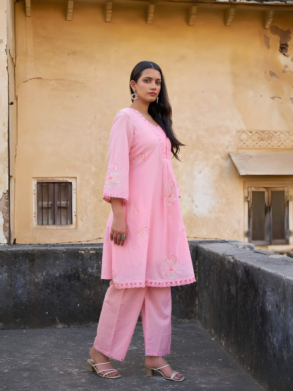 Women Baby Pink Embroidered Pure Cotton V-Neck Kurta
