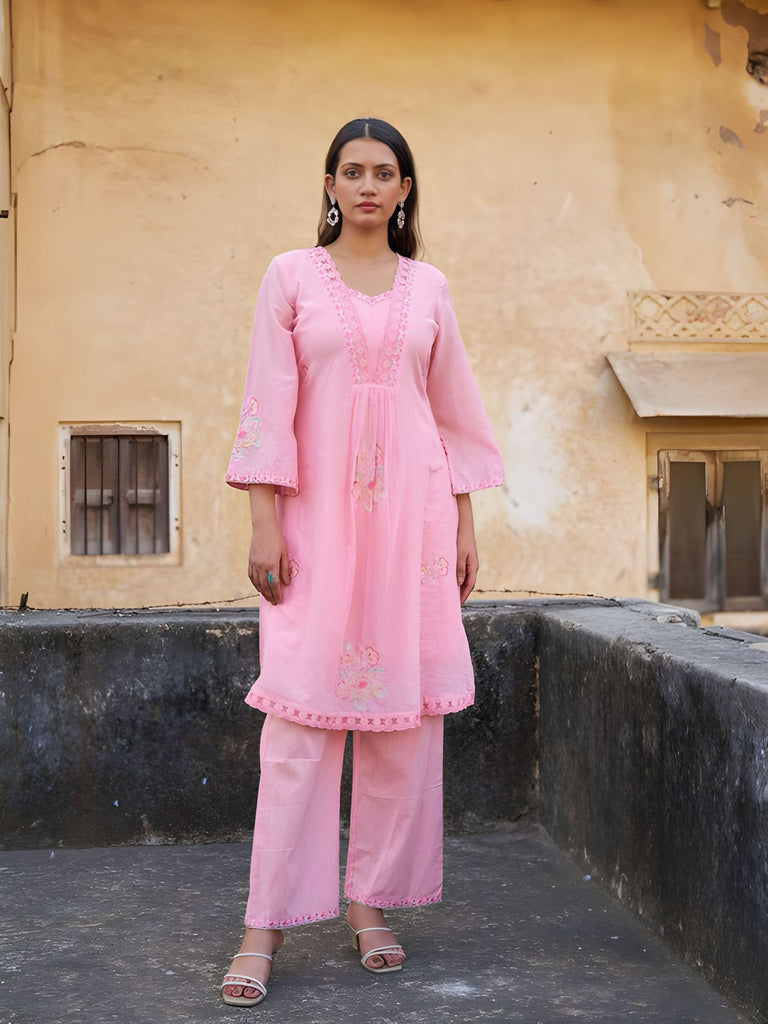 Women Baby Pink Embroidered Pure Cotton V-Neck Kurta
